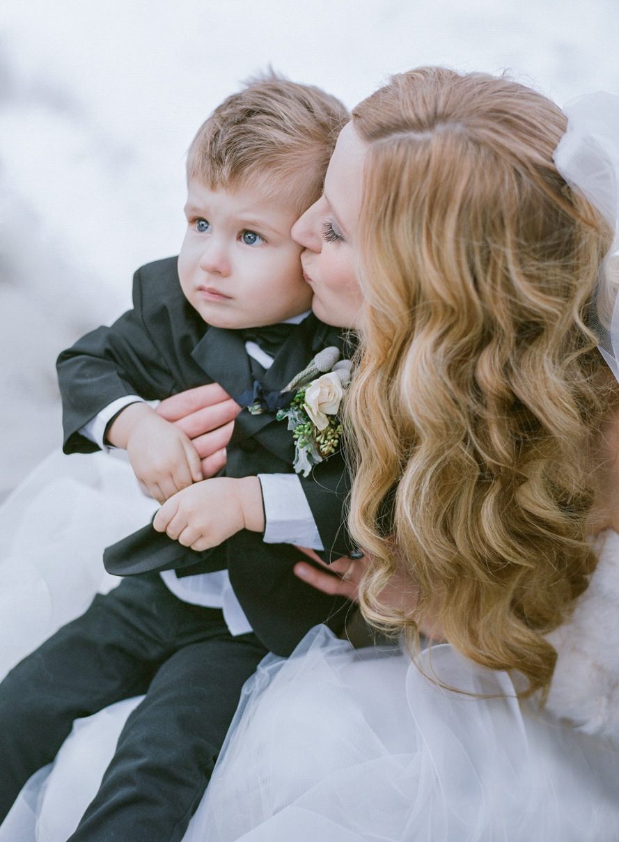Della Terra Winter Weddingwww.shannonvoneschen.com